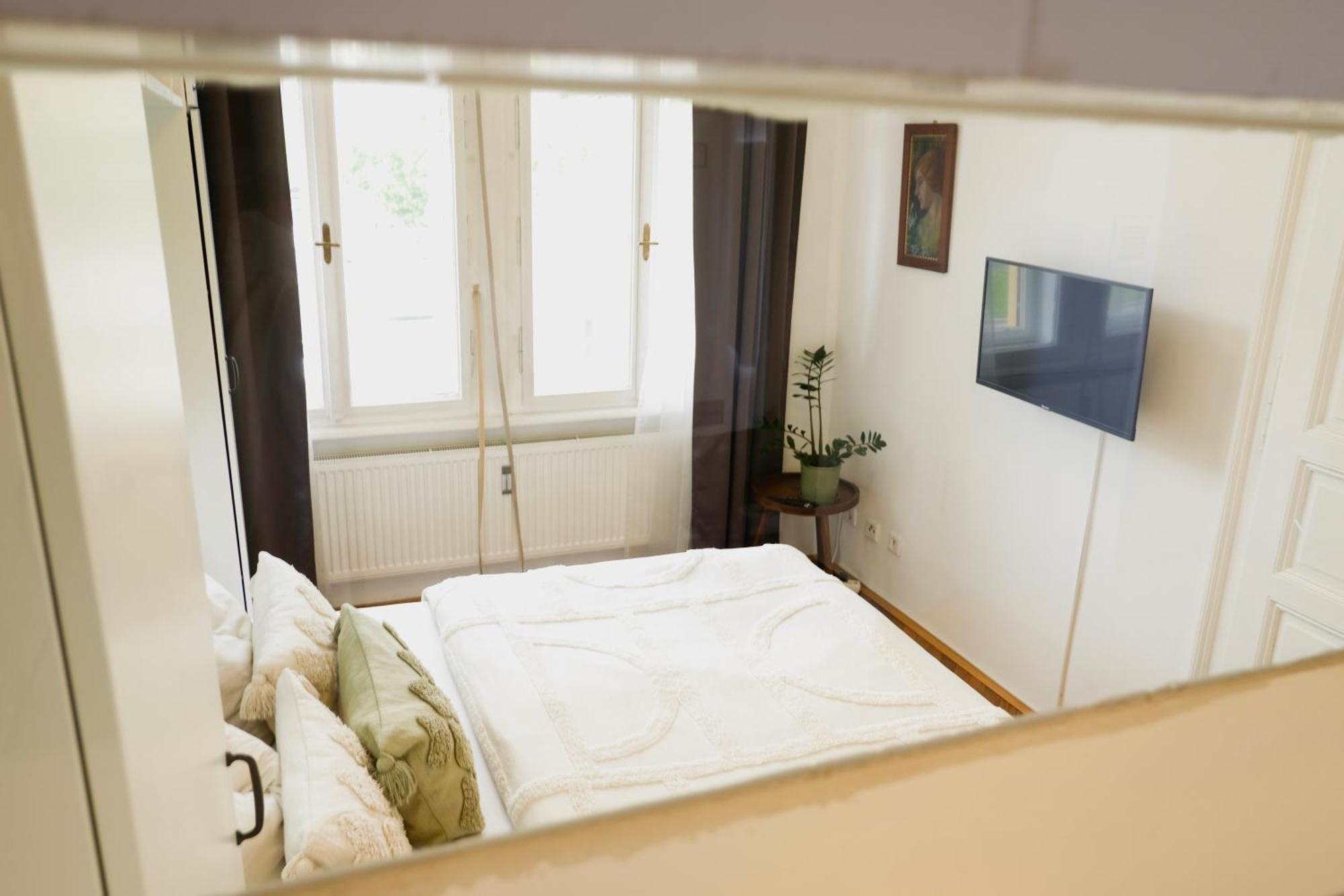 Stilvolles Apartment In Zentraler Lage - Free Parking Graz Exterior foto